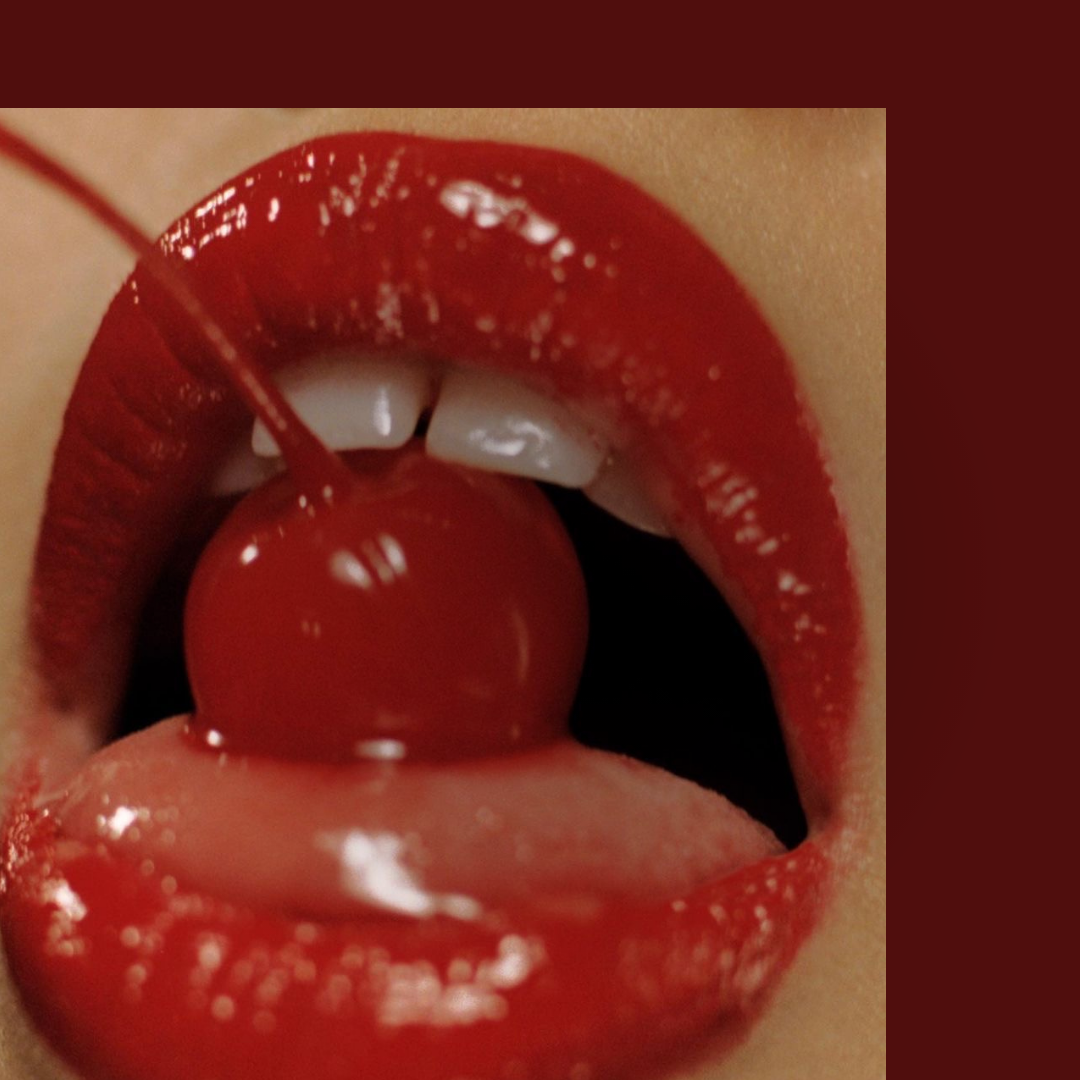 Luxury 2-in-1 LED skincare and lash curler tool